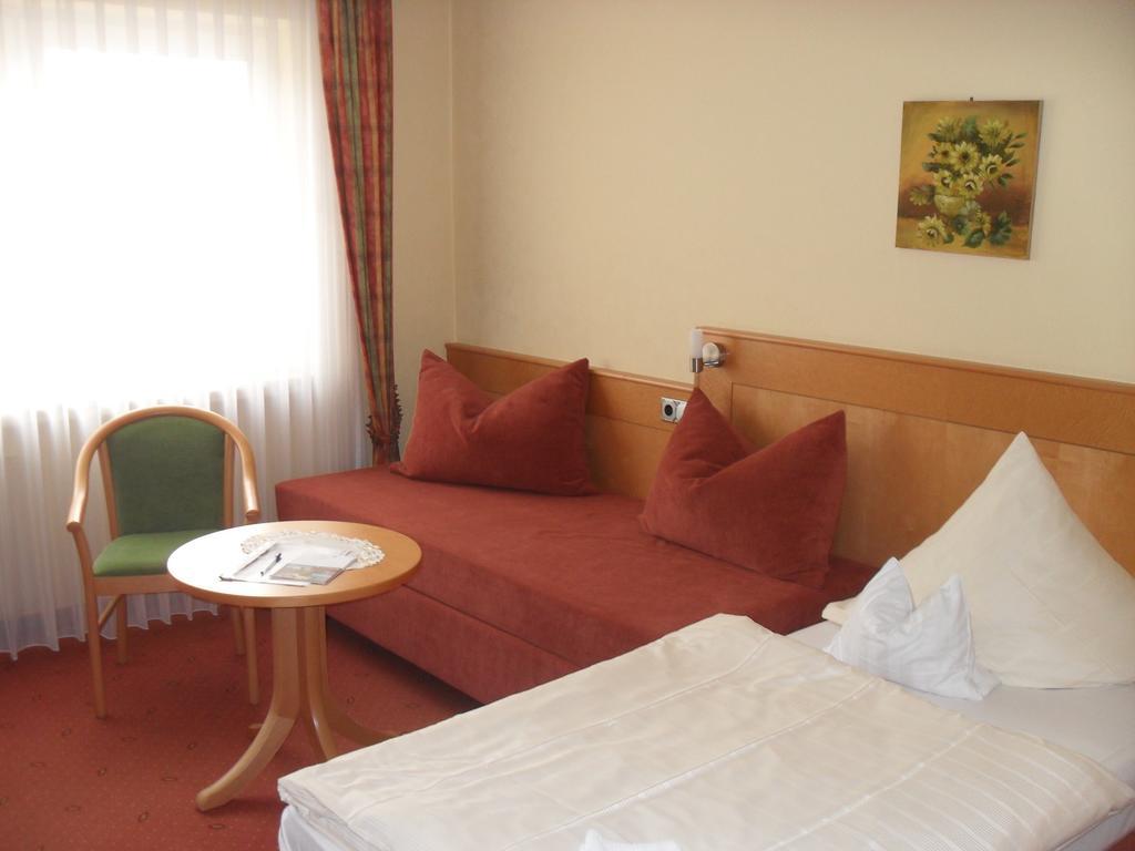 Kröv Hotel Reichsschenke Zum Ritter Gotz "Garni" חדר תמונה